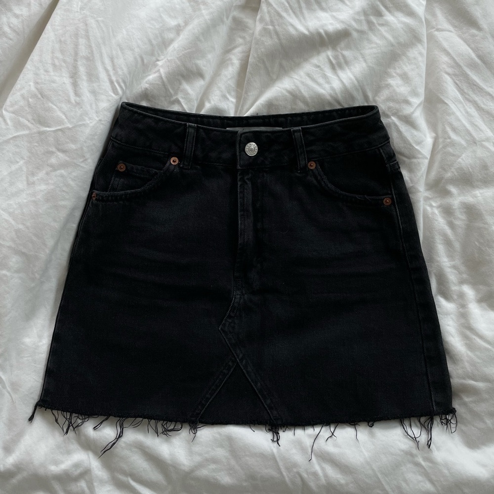 TOPSHOP black denim skirt